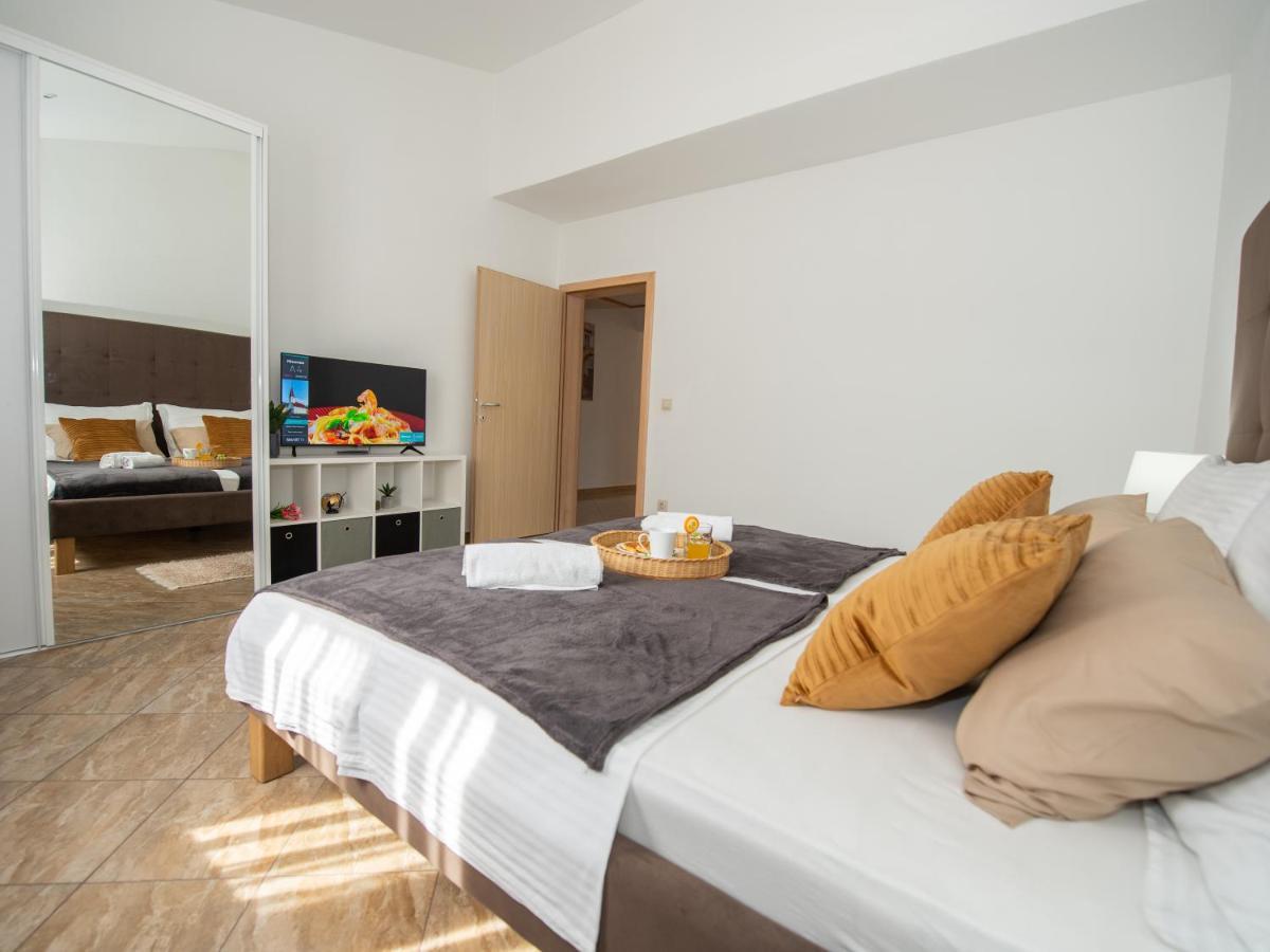 Kaštel Štafilić Holiday Home Near Trogir מראה חיצוני תמונה