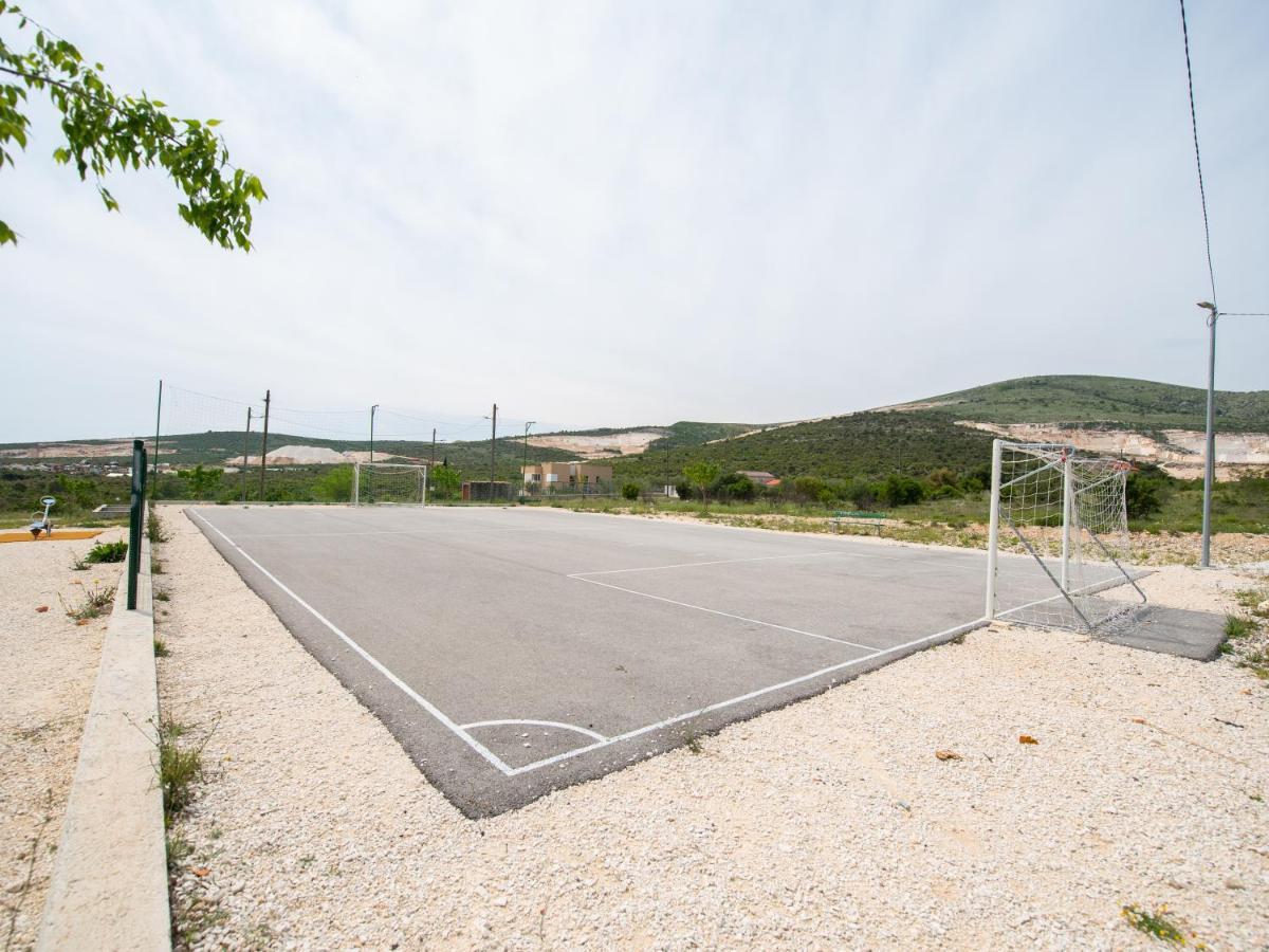 Kaštel Štafilić Holiday Home Near Trogir מראה חיצוני תמונה