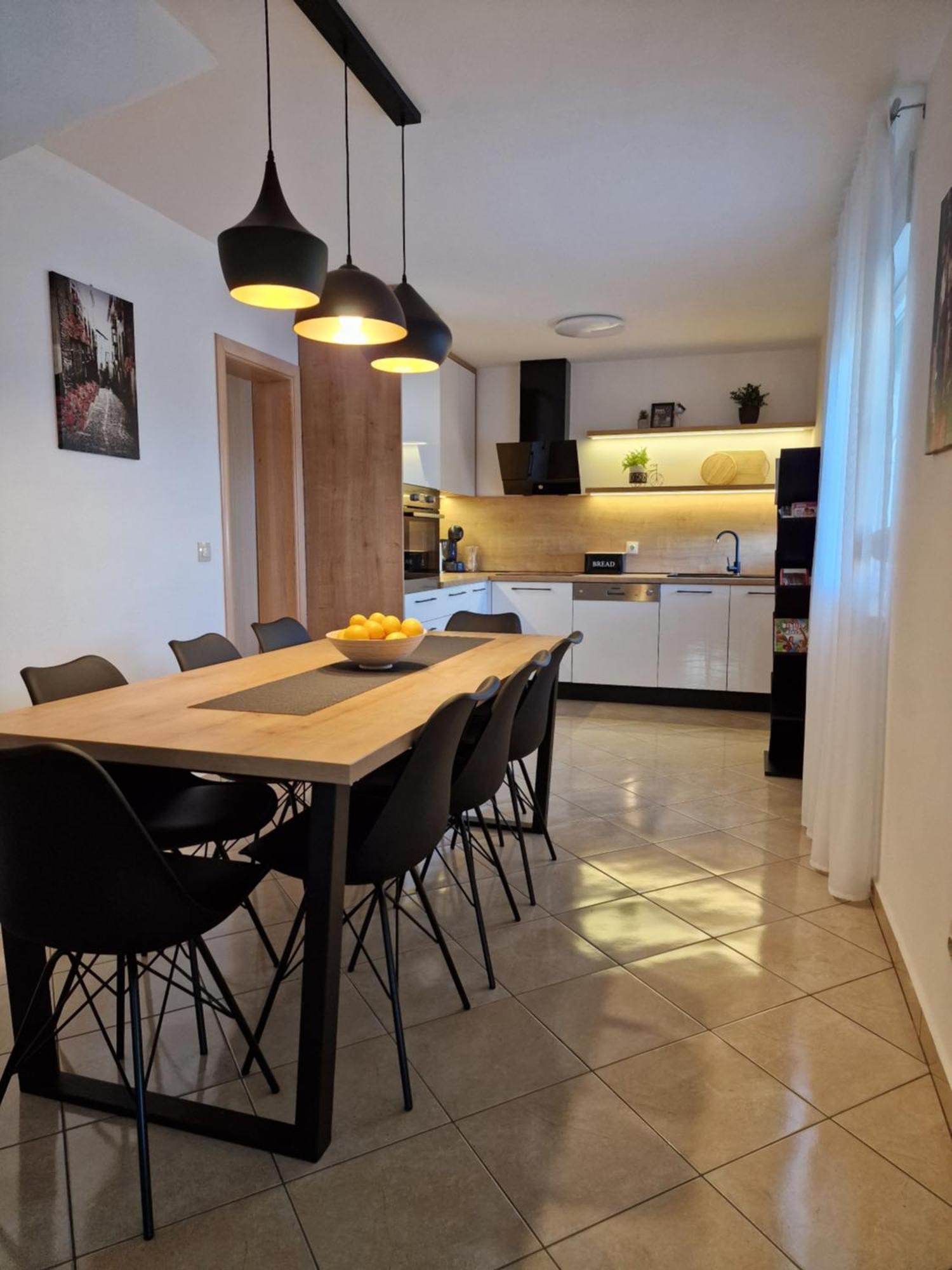 Kaštel Štafilić Holiday Home Near Trogir מראה חיצוני תמונה