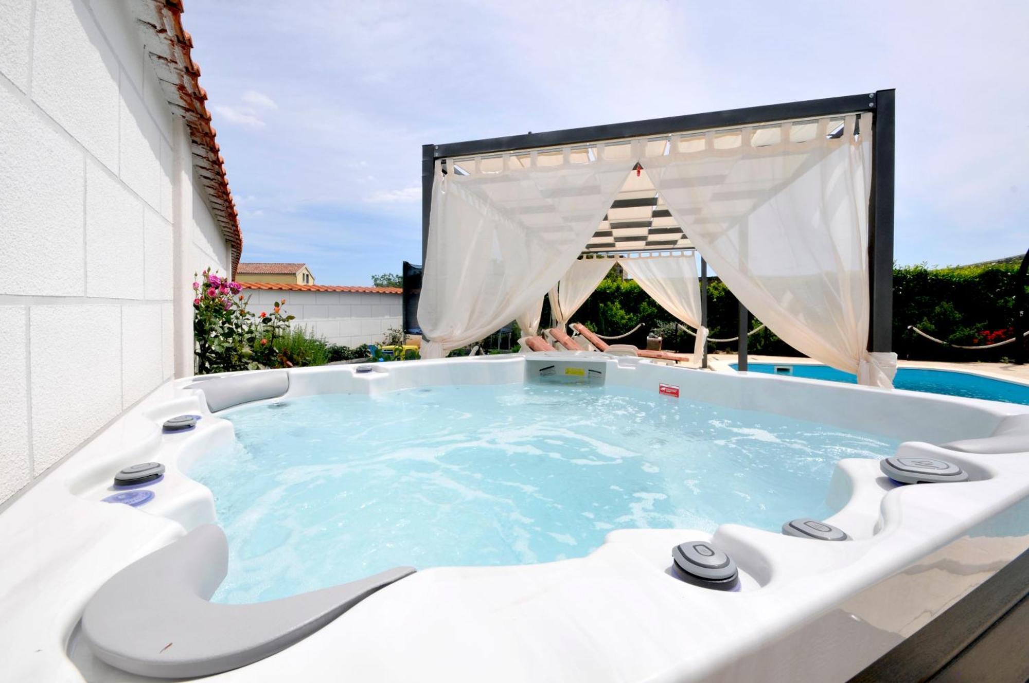 Kaštel Štafilić Holiday Home Near Trogir מראה חיצוני תמונה