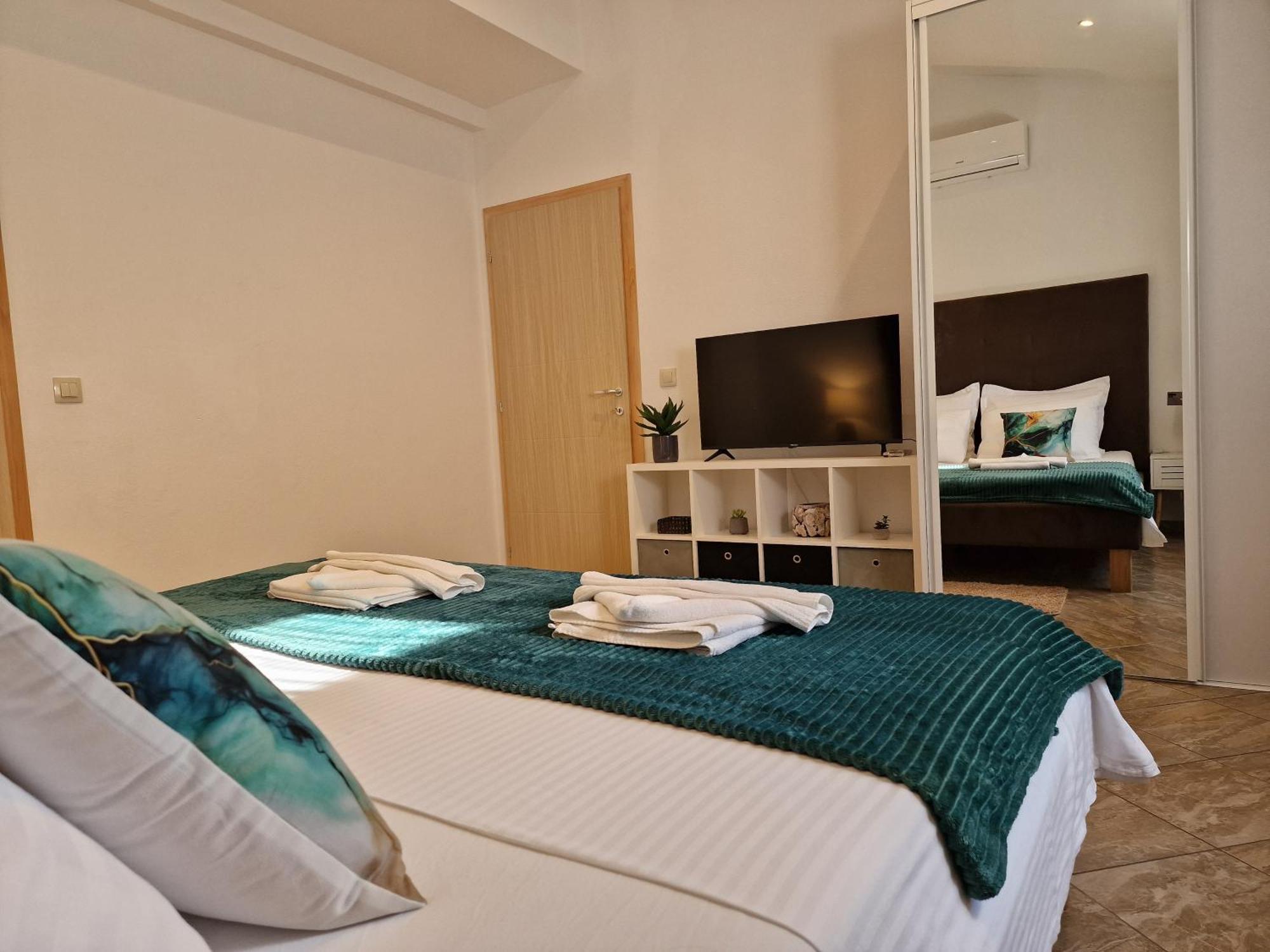 Kaštel Štafilić Holiday Home Near Trogir מראה חיצוני תמונה