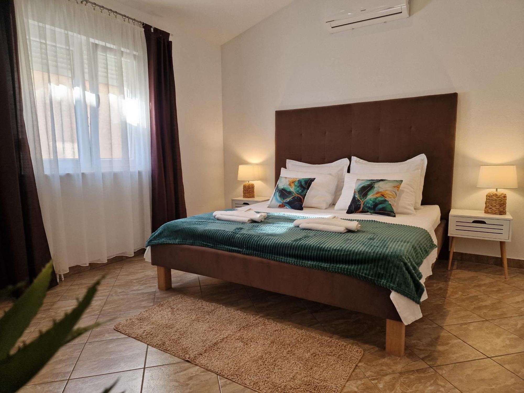 Kaštel Štafilić Holiday Home Near Trogir מראה חיצוני תמונה